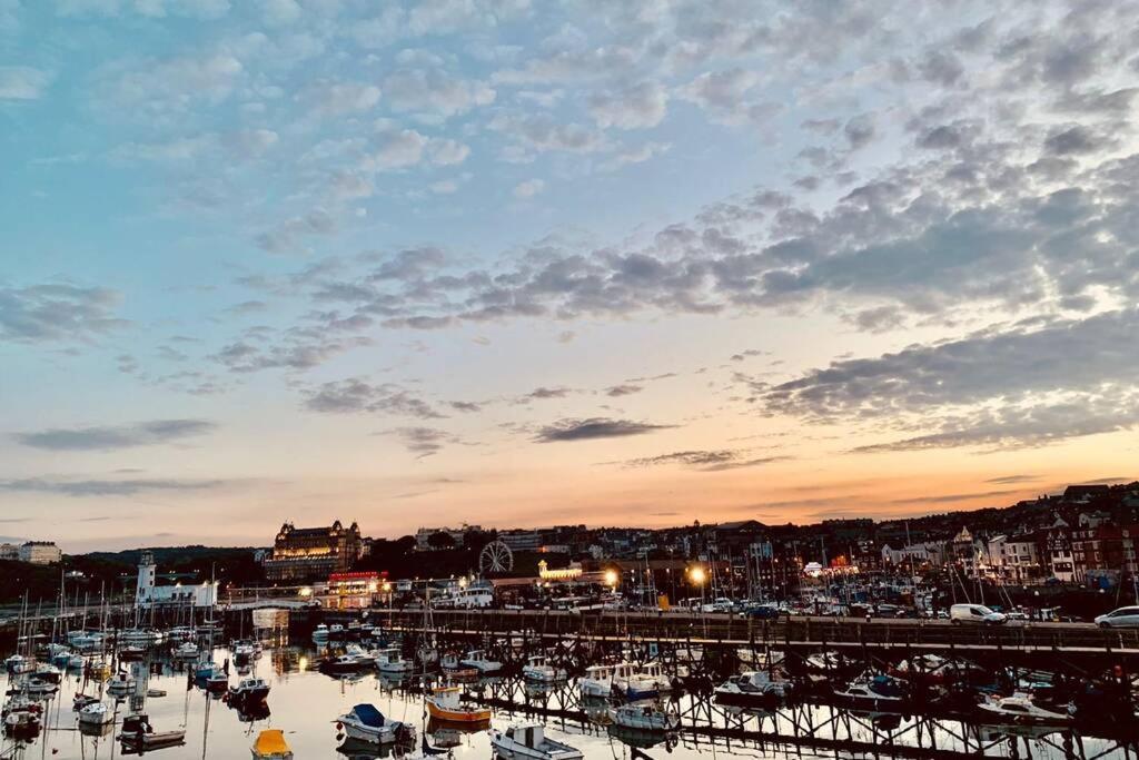 Vila 200 Year Old Large Townhouse With Sea Views Scarborough Exteriér fotografie