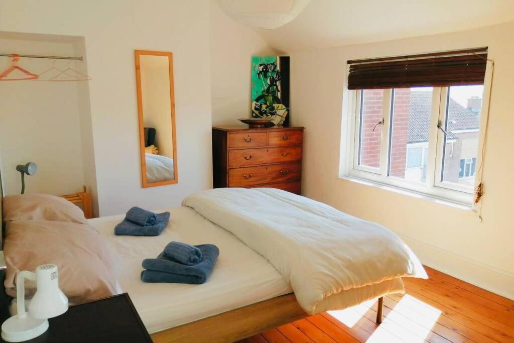 Vila 200 Year Old Large Townhouse With Sea Views Scarborough Exteriér fotografie